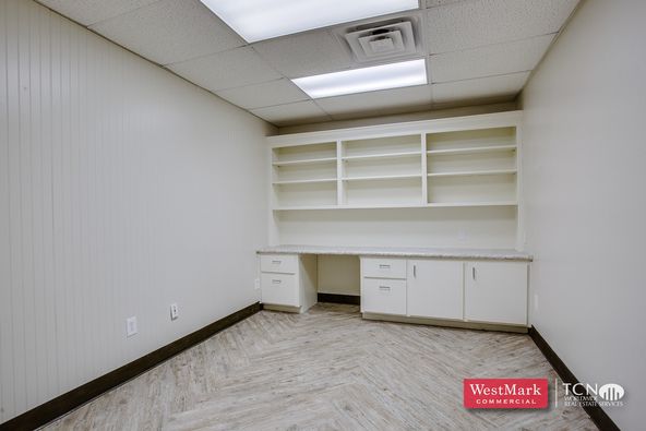 Office Space on 69th & Slide: 5145 69th St, Lubbock, TX 79424